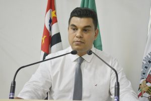 Rafael Tanzi pede reunião com Viação São Roque para esclarecer denúncias de má qualidade do transporte público