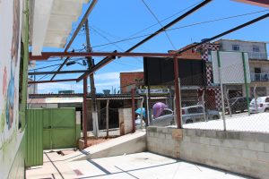 Escola de Carapicuiba passa por reform (2)