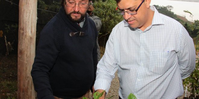 Prefeito de Carapicuíba Marcos Neves no novo CES Carapicuíba