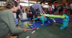 atendidos e agentes do programa Autista no Esporte em Embu das Artes