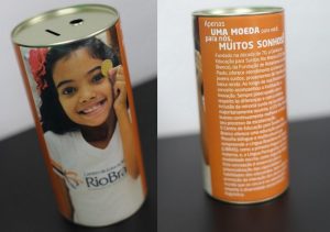 exemplo de cofrinhos da Campanha do Cofrinho do Centro de Educação para Surdos