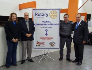 rotary na formatura do Proerd em Cotia