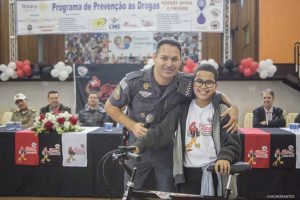 formatura do Proerd em Cotia