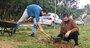plantio no Jardim Ipê em comemoraçao ao Dia Mundial do Meio Ambiente