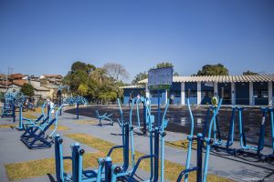 academia ao ar livre da unidade Caucaia do Alto do Fundo Social de Solidariedade de Cotia