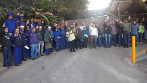 metalurgicos de Osasco e região se mobilizam no pátio da Onix
