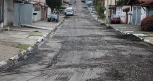 rua prestes a receber novo asfalto