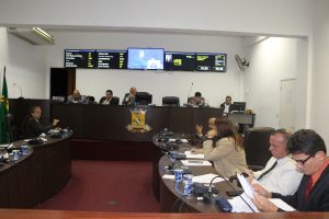 vereadores de carapicuíba durante sessão do dia 5 de setembro de 2018