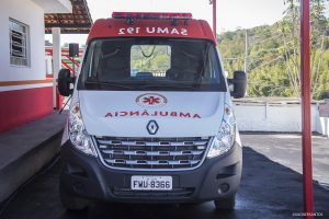uma nova ambulância do SAMU