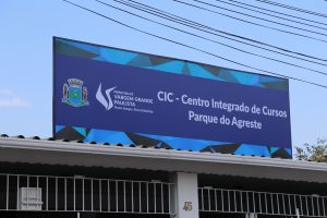 fachada do centro integrado de cursos