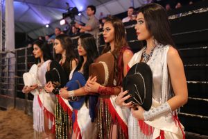 mulheres posam na Agrofest 2018