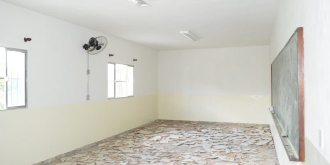 sala de aula recém-reformada da escola ciranda da criança