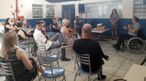 participantes reunidos na APAE Cotia