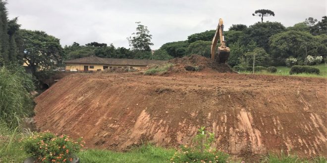 obras contra enchentes em maylasky; no rodapé da foto estão os créditos 'Foto: Acervo Pessoal do Vereador