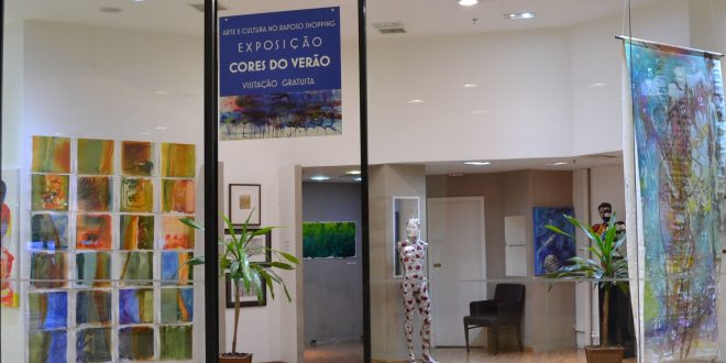 fachada da exposição Cores do Verao
