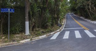 esquina da estrada zurique recém-sinalizada