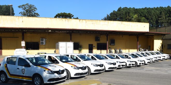 carros da prefeitura de são roque