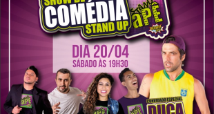 um banner divulgando o show de comédia stand up apê no plaza shopping carapicuiba