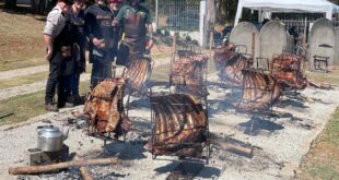 Em abril tem Almoço Beneficente na Capela: Junto com o almoço vem a terceira edição do Costelão de Chão