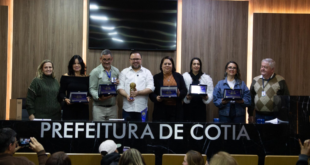 Prefeitura Premia cinco escolas que se destacaram em índice nacional de educação