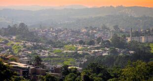 Previsão de ciclone faz Defesa Civil de Cotia reforçar equipes de plantão