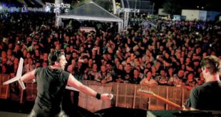 Jair Bloch amplia trajetória musical com apresentações em diferentes regiões do Brasil e no exterior